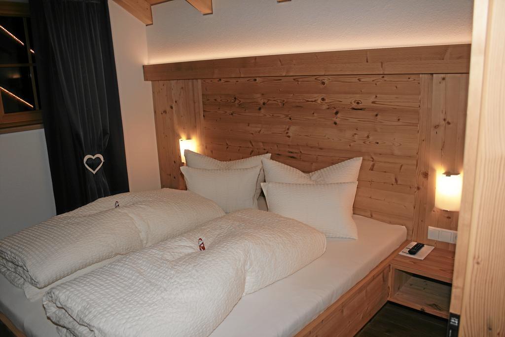 Hotel Wiese Sankt Leonhard im Pitztal Esterno foto
