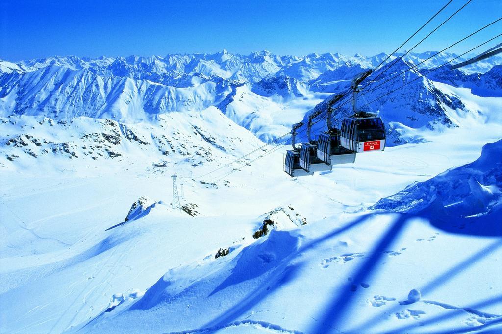 Hotel Wiese Sankt Leonhard im Pitztal Esterno foto