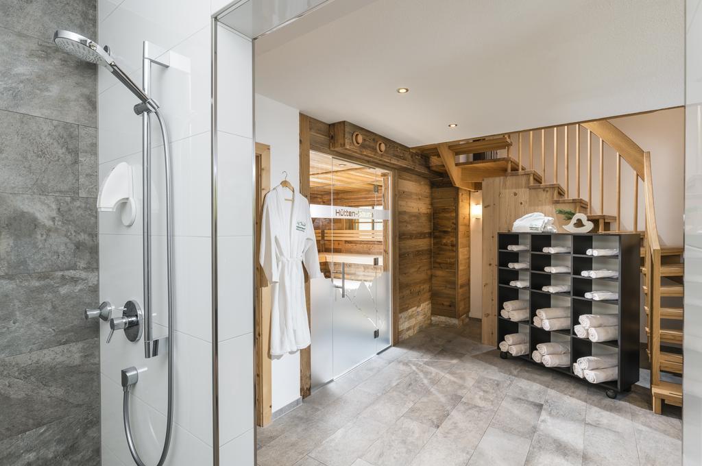 Hotel Wiese Sankt Leonhard im Pitztal Esterno foto