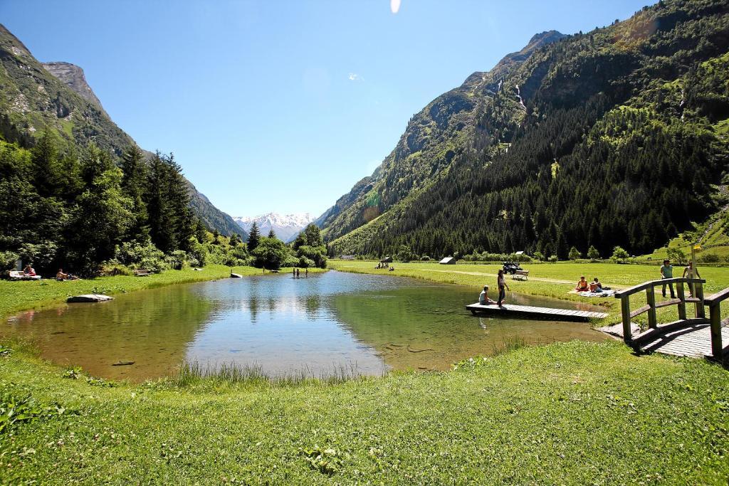 Hotel Wiese Sankt Leonhard im Pitztal Esterno foto