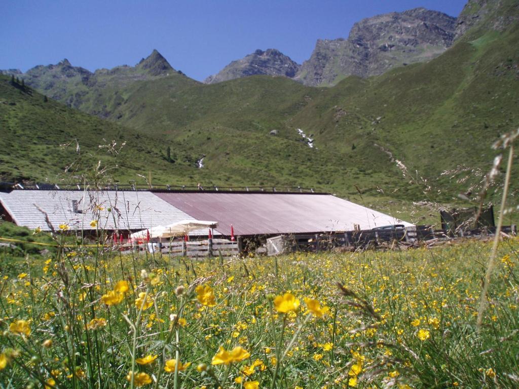 Hotel Wiese Sankt Leonhard im Pitztal Esterno foto